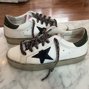 Women’s Golden Goose Hi Star 37 black star
